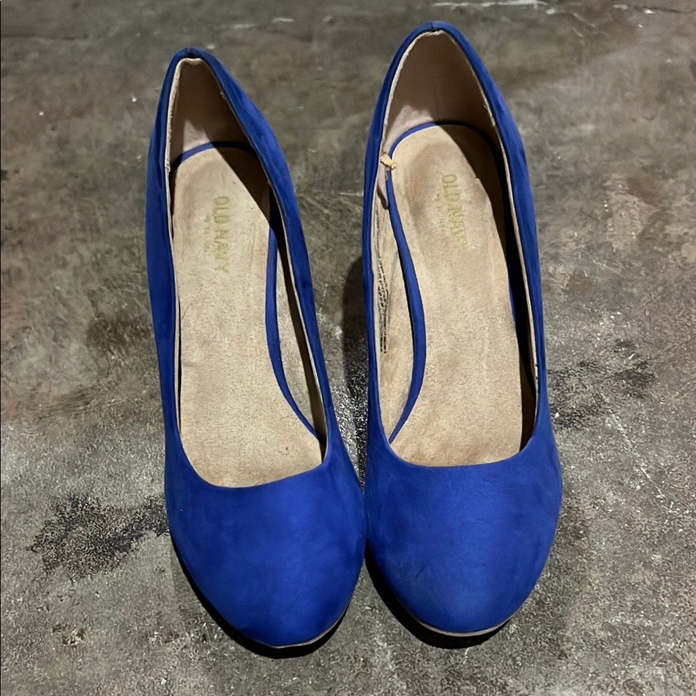 Blue Heeled Shoes Elegant Design
